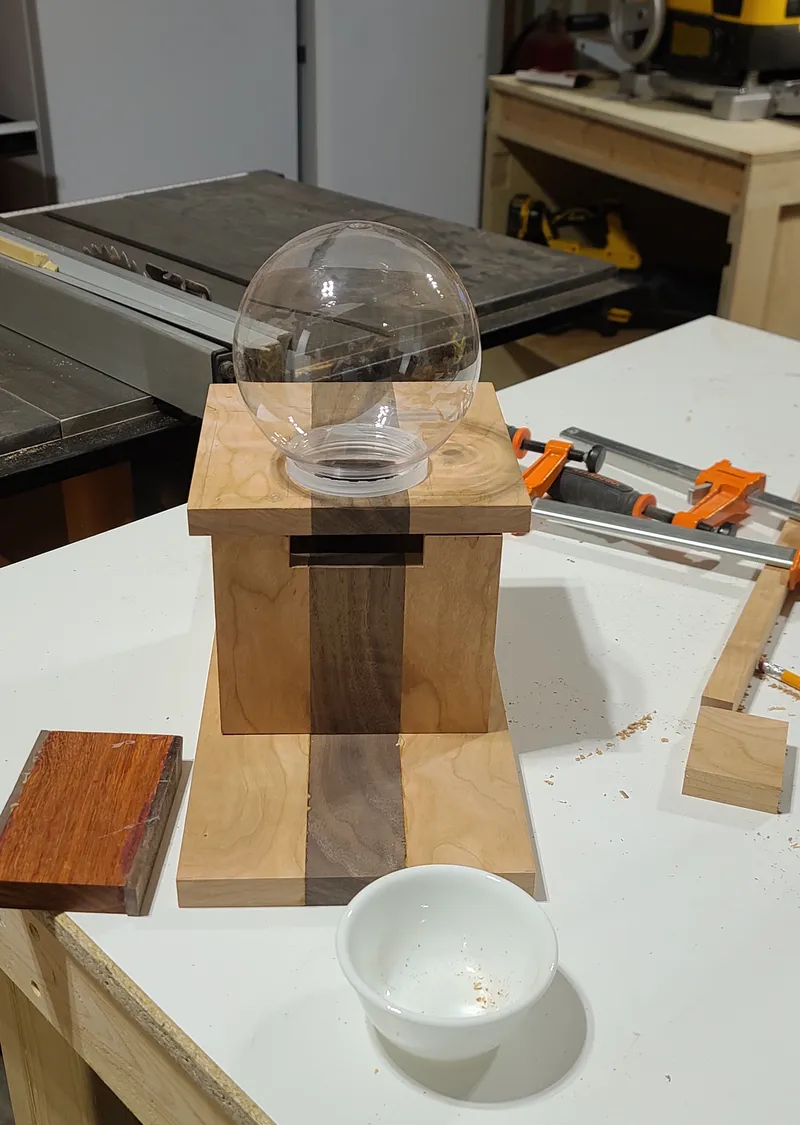 Amish Candy Jar — detail photo 7
