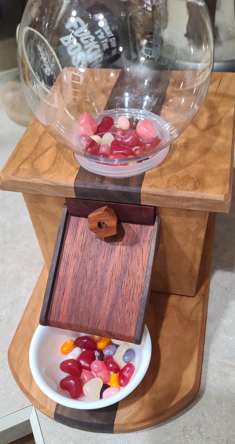Amish Candy Jar — detail photo 20