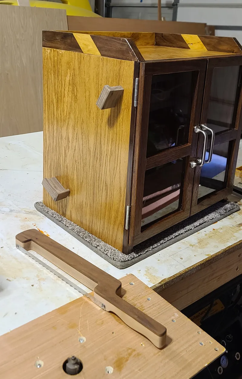 Breadbox — detail photo 4
