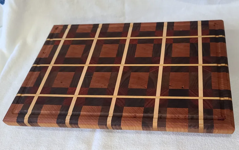 Plaid Cutting Board — detail photo 7