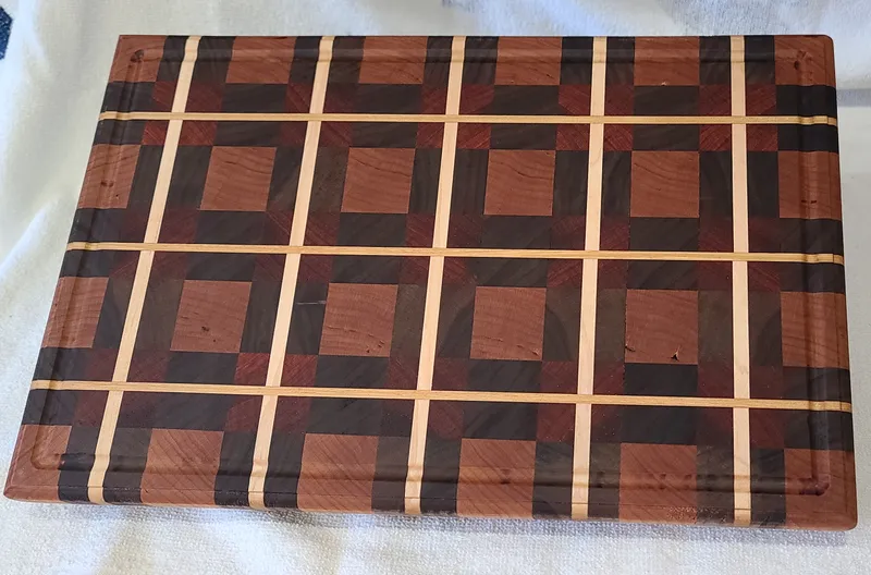 Plaid Cutting Board — detail photo 8
