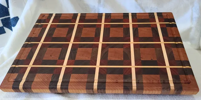 Plaid Cutting Board — custom woodworking project