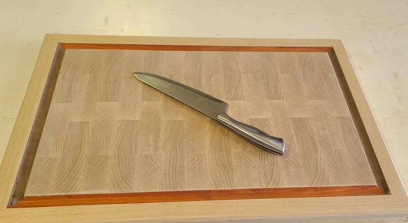 XL Maple Cutting Board — detail photo 9